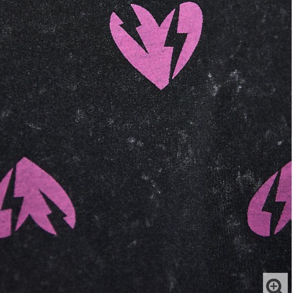 NWT TORRID Lovesick Heart Black Wash Slashed Tee - Picture 5 of 8